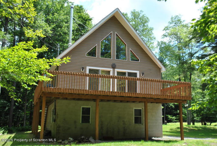 Property Photo: 136 Delbert Drive PA 18424