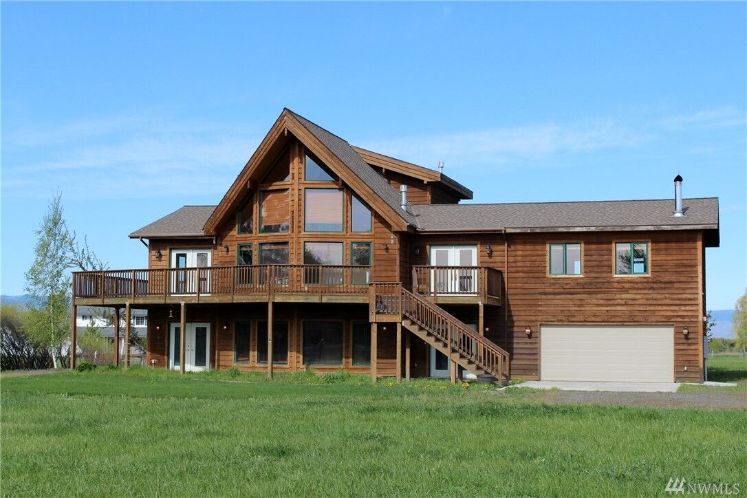 Property Photo:  2501 Wilson Creek Rd  WA 98926 
