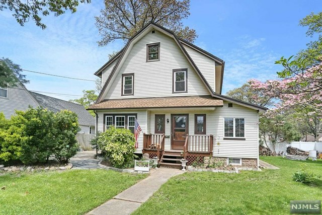 Property Photo:  64 Oneida Avenue  NJ 07628 