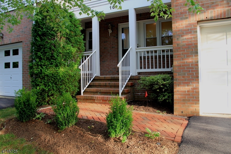 Property Photo: 16 Aspen Dr NJ 08844