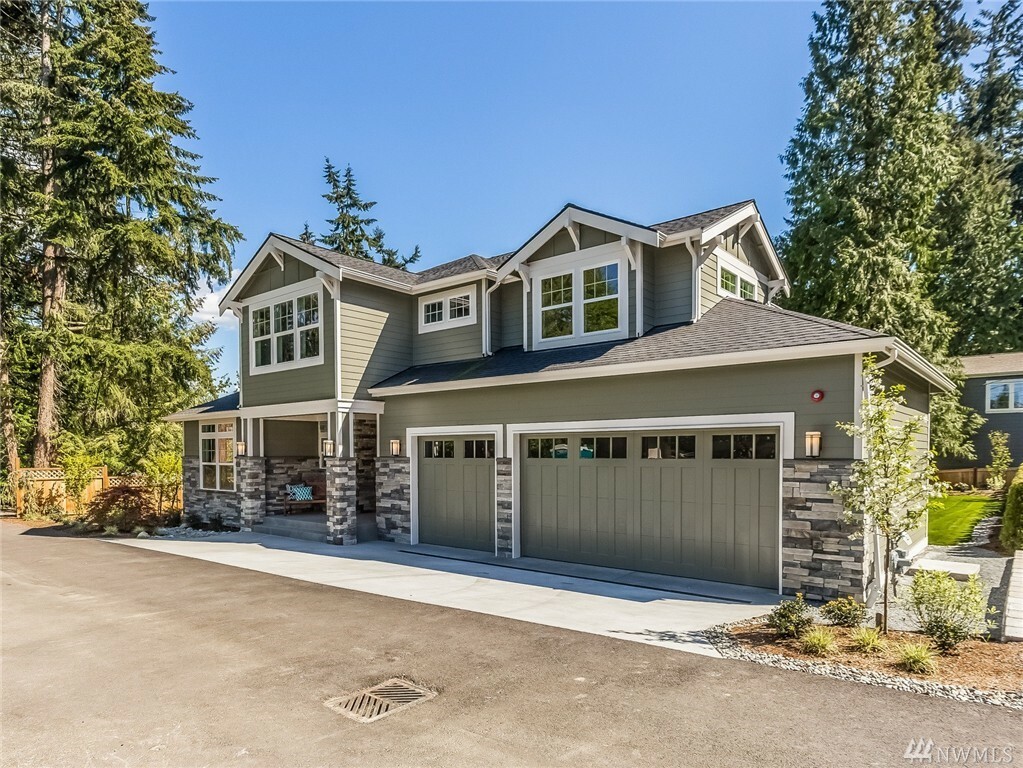 Property Photo:  9950 SE 39th St  WA 98040 