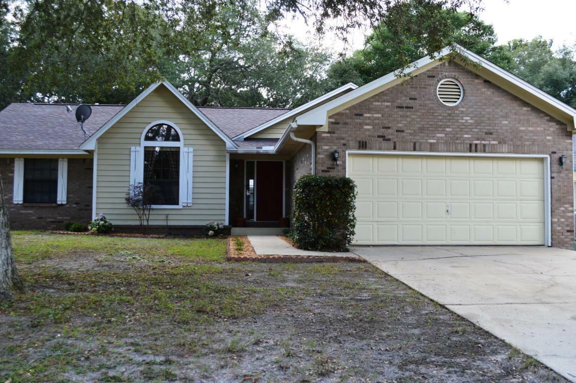 Property Photo:  510 Matthew St  FL 32578 