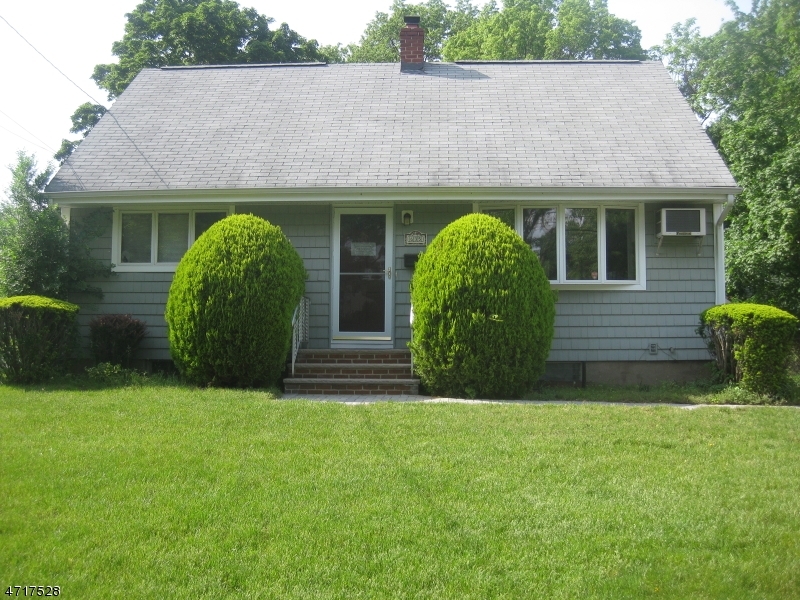 Property Photo:  635 Delaware Ave  NJ 07450 