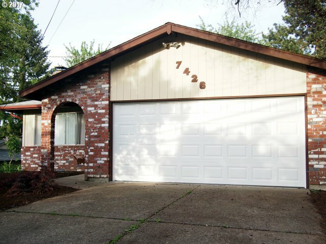 Property Photo:  7426 SW 19th Ave  OR 97219 