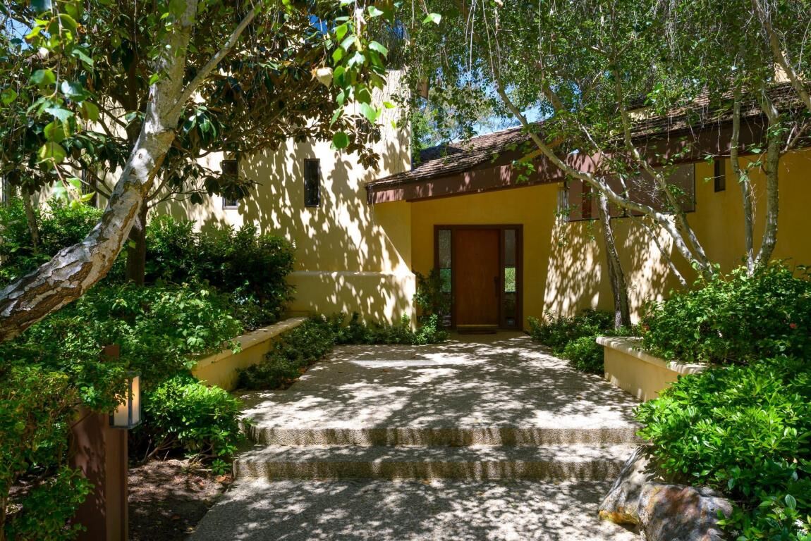 Property Photo: 4606 Via Cayente CA 93110