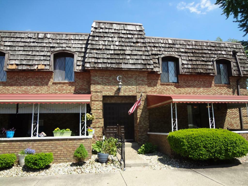 Property Photo: 625 Country Club Drive OH 43055