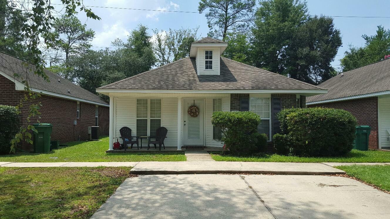Property Photo: 4568 Barrington Lane FL 32578
