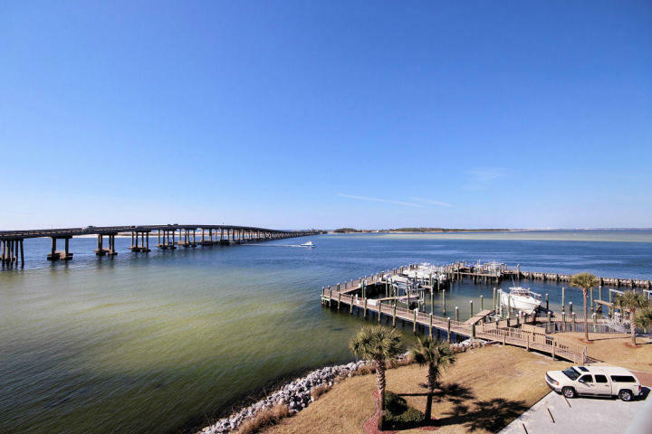 Property Photo: 5 Calhoun Avenue 204 FL 32541
