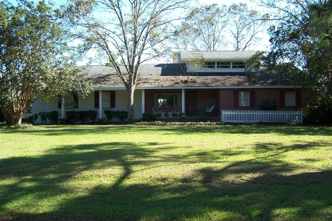Property Photo:  1956 L G Russell Road  FL 32531 