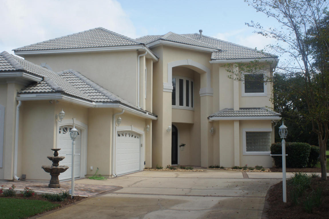 Property Photo: 1325 Windrush Cove FL 32578