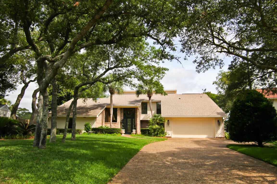 Property Photo:  291 NW Briarwood Circle  FL 32548 