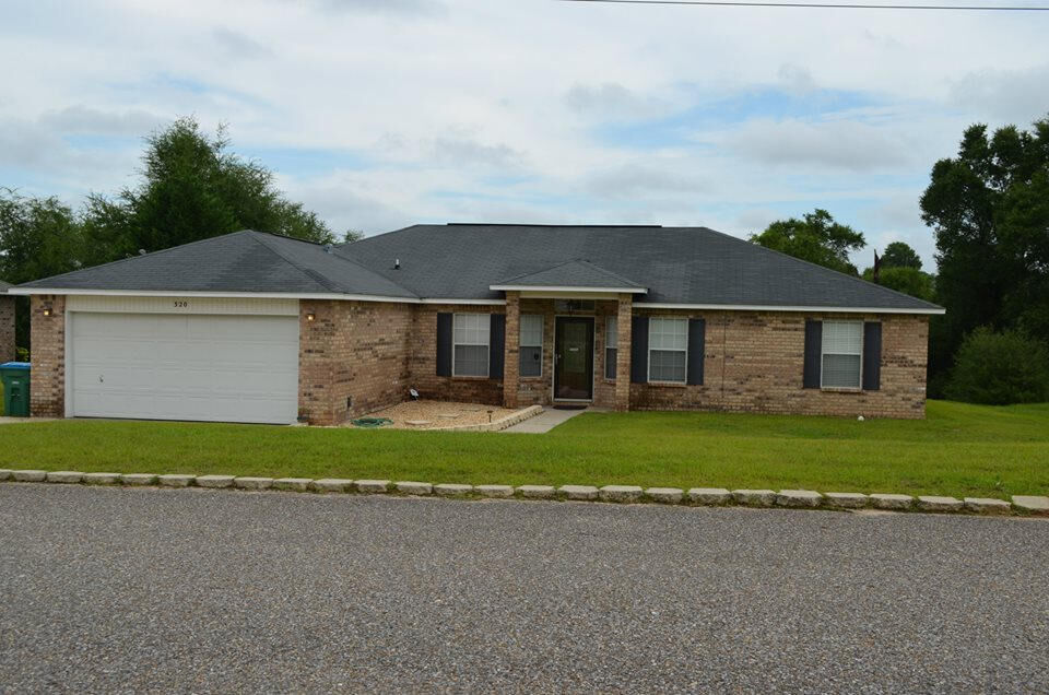 Property Photo:  320 Egan Drive  FL 32536 