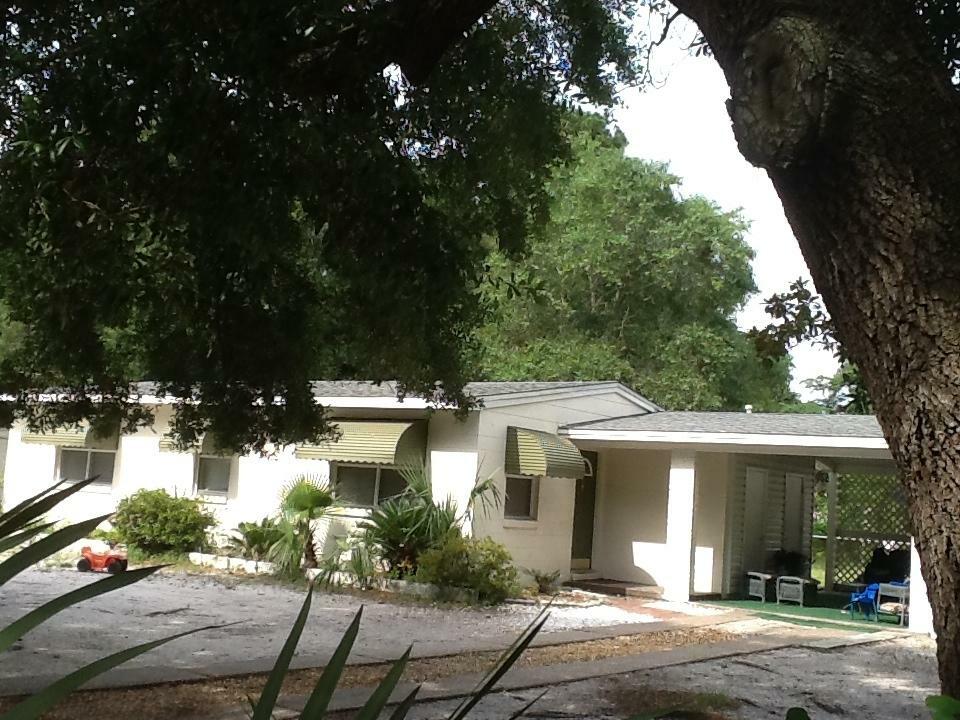 Property Photo: 102 2nd Avenue FL 32548