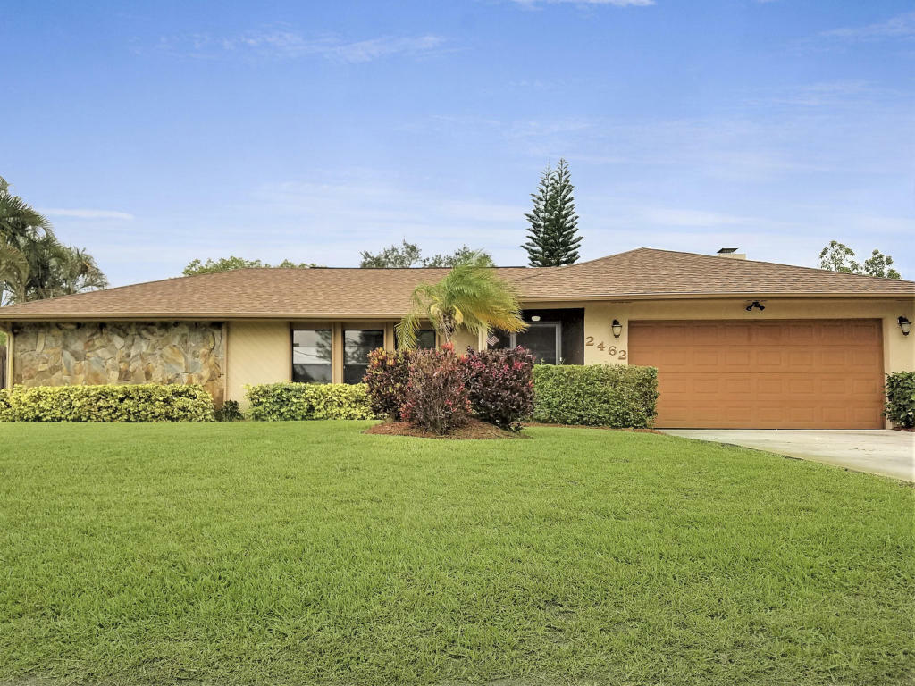 Property Photo:  2462 SE Floresta Drive  FL 34984 