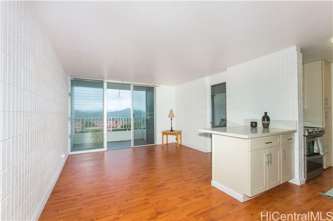 Property Photo:  46-283 Kahuhipa Street C1107  HI 96744 