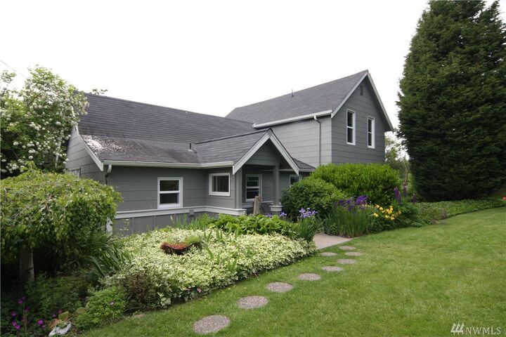 Property Photo:  6022 N Star Rd  WA 98248 