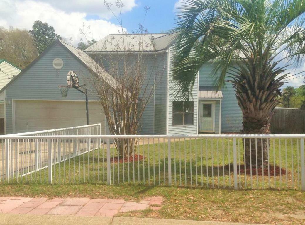 Property Photo:  161 Palmetto Drive  FL 32539 