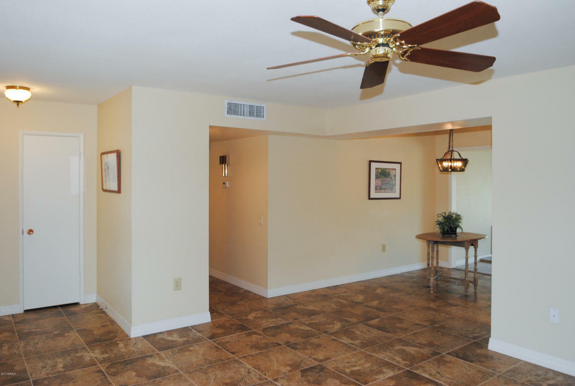 Property Photo:  9601 W Glen Oaks Circle  AZ 85351 