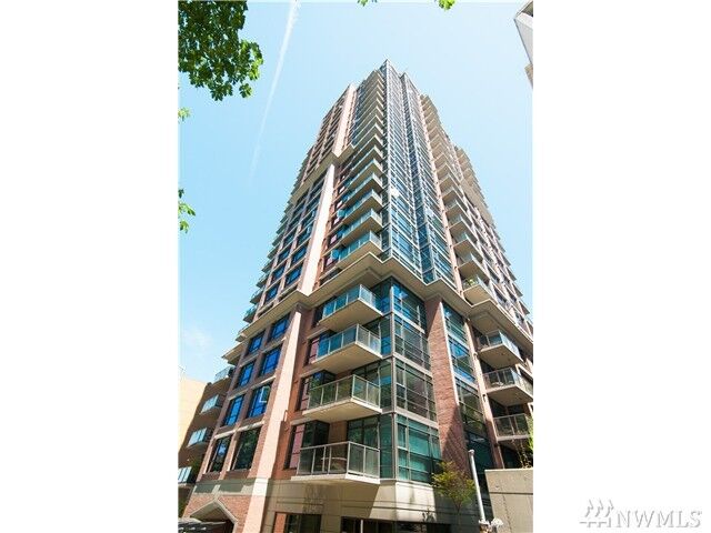 Property Photo: 1420 Terry Ave 1707 WA 98101
