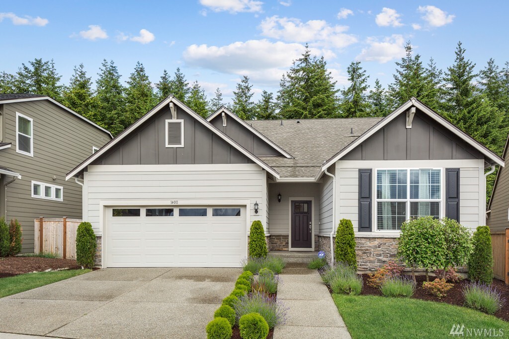 Property Photo: 14011 197th Ave E WA 98391