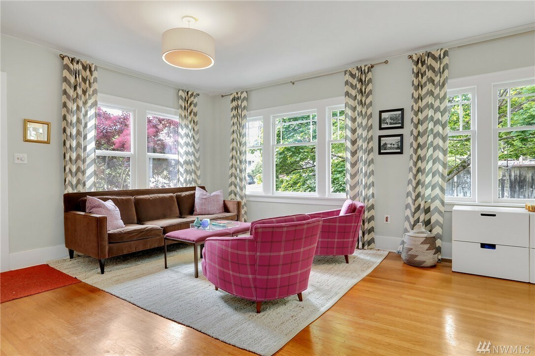 Property Photo: 3200 E Yesler Wy WA 98122