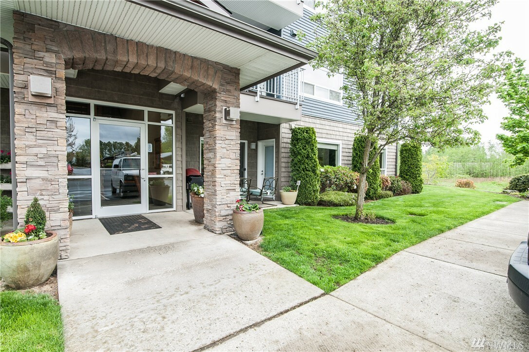 Property Photo:  500 Darby Dr 116  WA 98226 