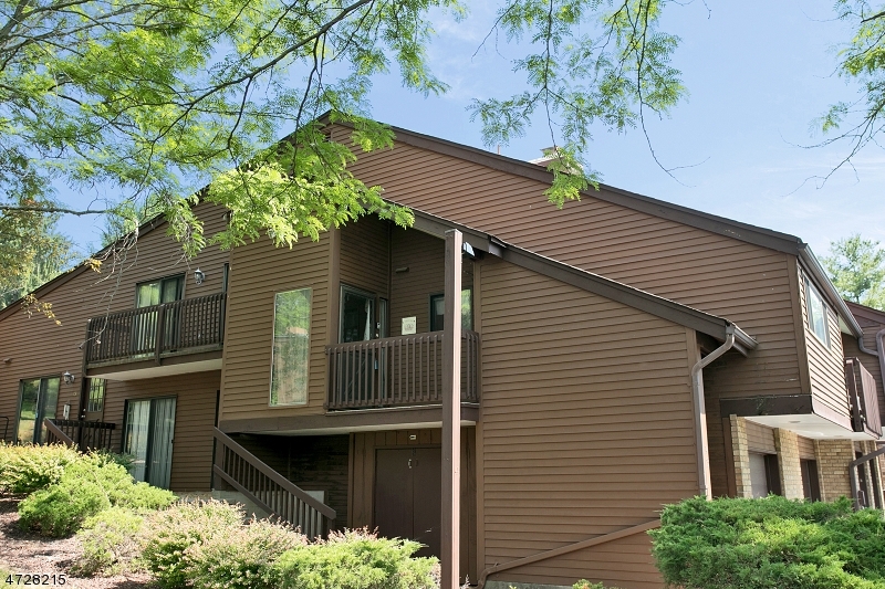 Property Photo: 74 Meadowview Dr NJ 08801