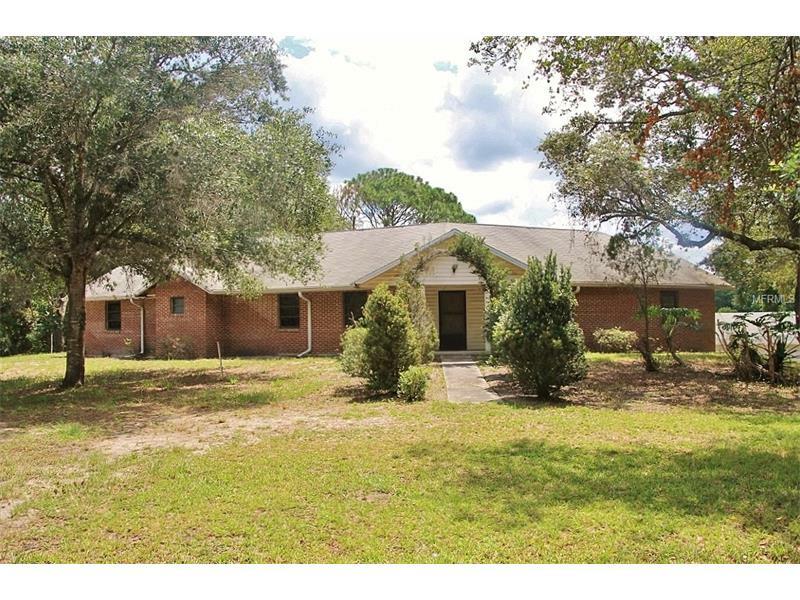 Property Photo:  215 E Trade Winds Road  FL 32708 