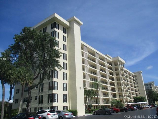 Property Photo:  3250 N Palm Aire Dr 707  FL 33069 