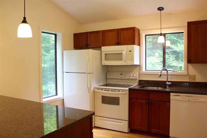 Property Photo:  383 Old Quechee Road 8A  VT 05059 