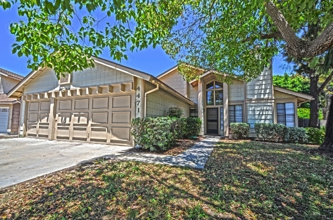Property Photo: 4471 La Quinta Pl CA 92057