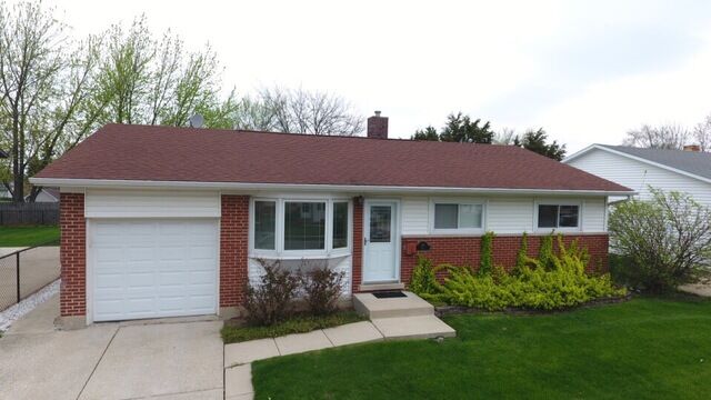 Property Photo: 80 Schubert Avenue IL 60139