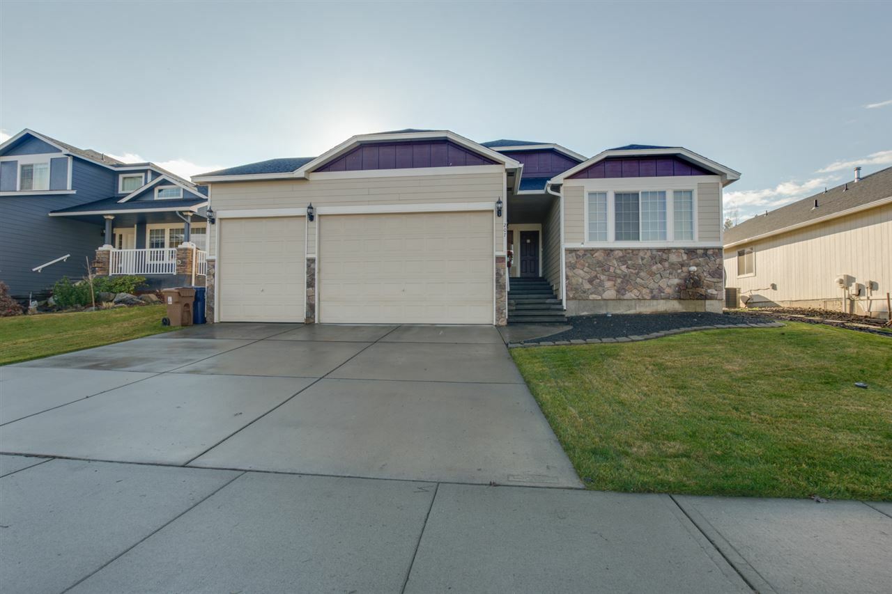 Property Photo:  207 W Turner Ave  WA 99224 