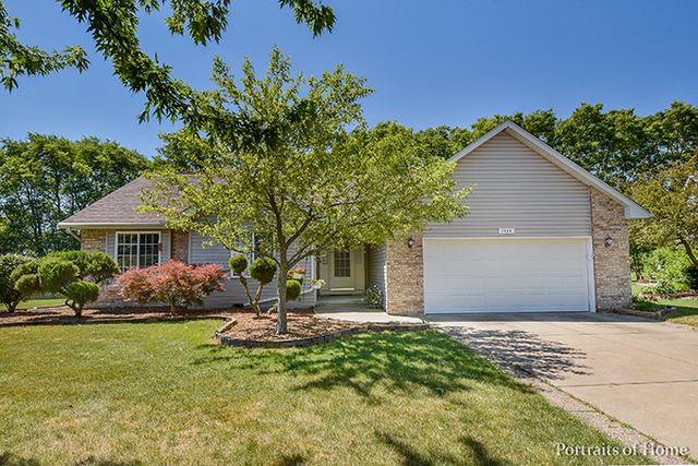 Property Photo:  1434 Aspen Lane  IL 60560 