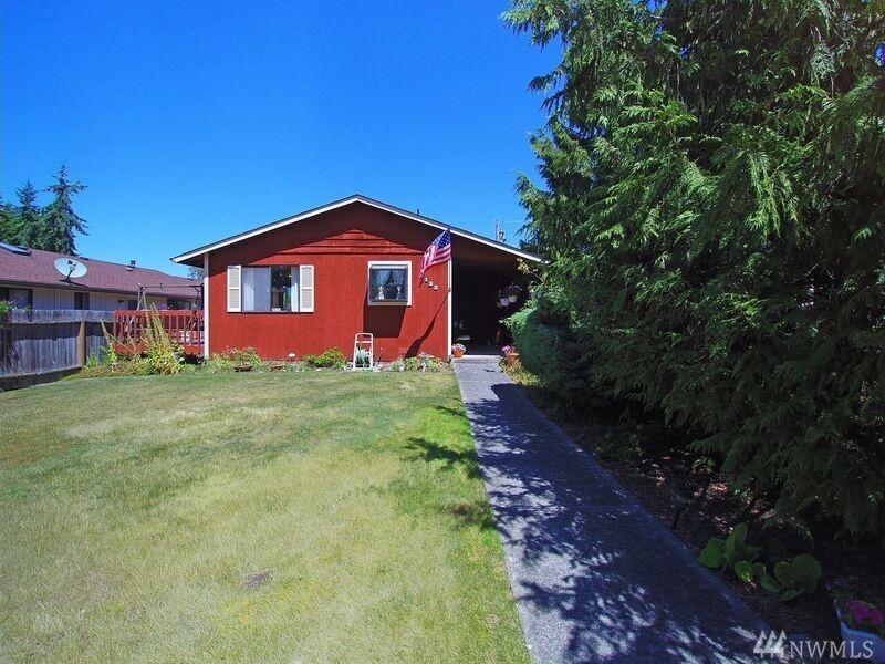Property Photo: 1133 W 7th St WA 98363