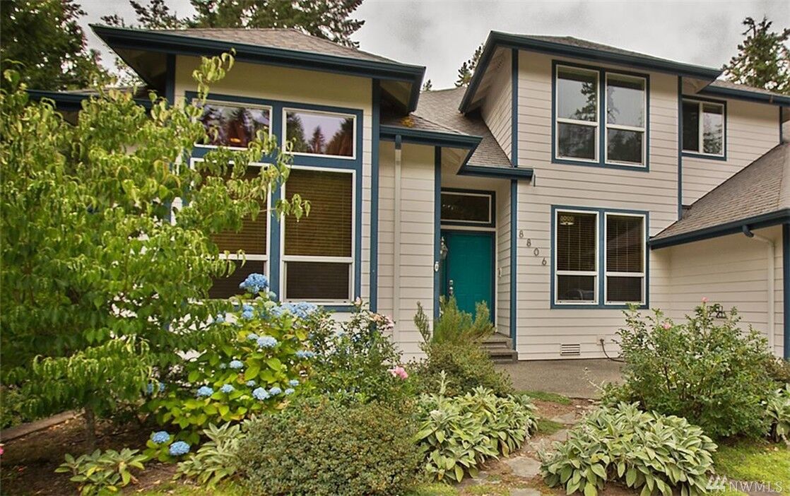Property Photo:  8806 NW Shontel Ct  WA 98383 