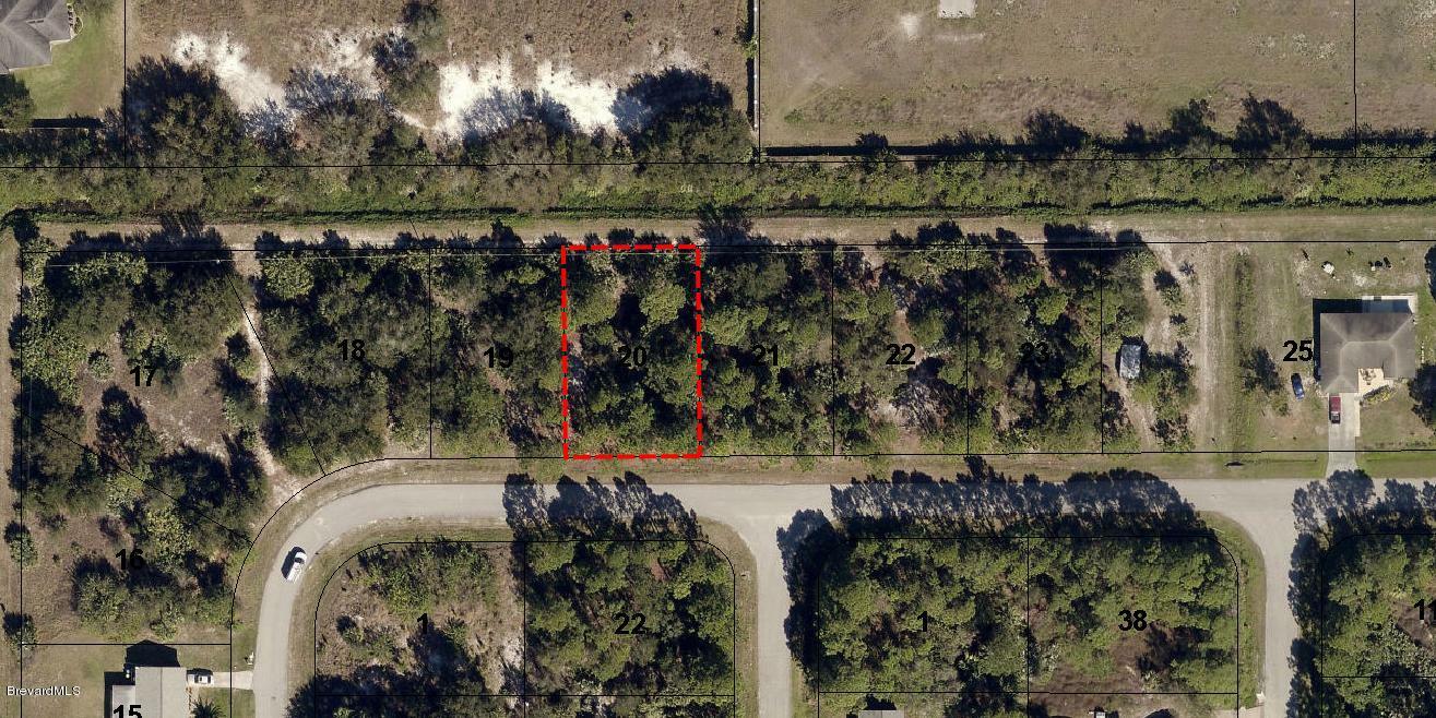 Property Photo: 575 Wellwood Street SW FL 32908