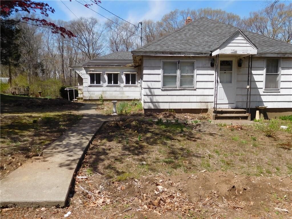 Property Photo:  1036 Willard Road  CT 06477 