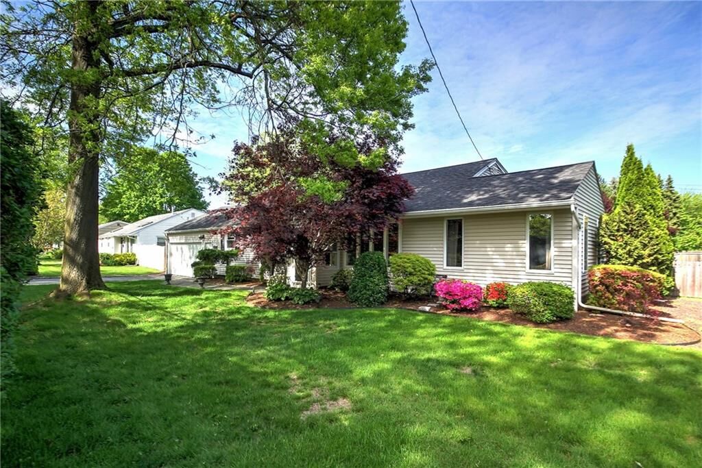 Property Photo: 65 Linwood Street CT 06461