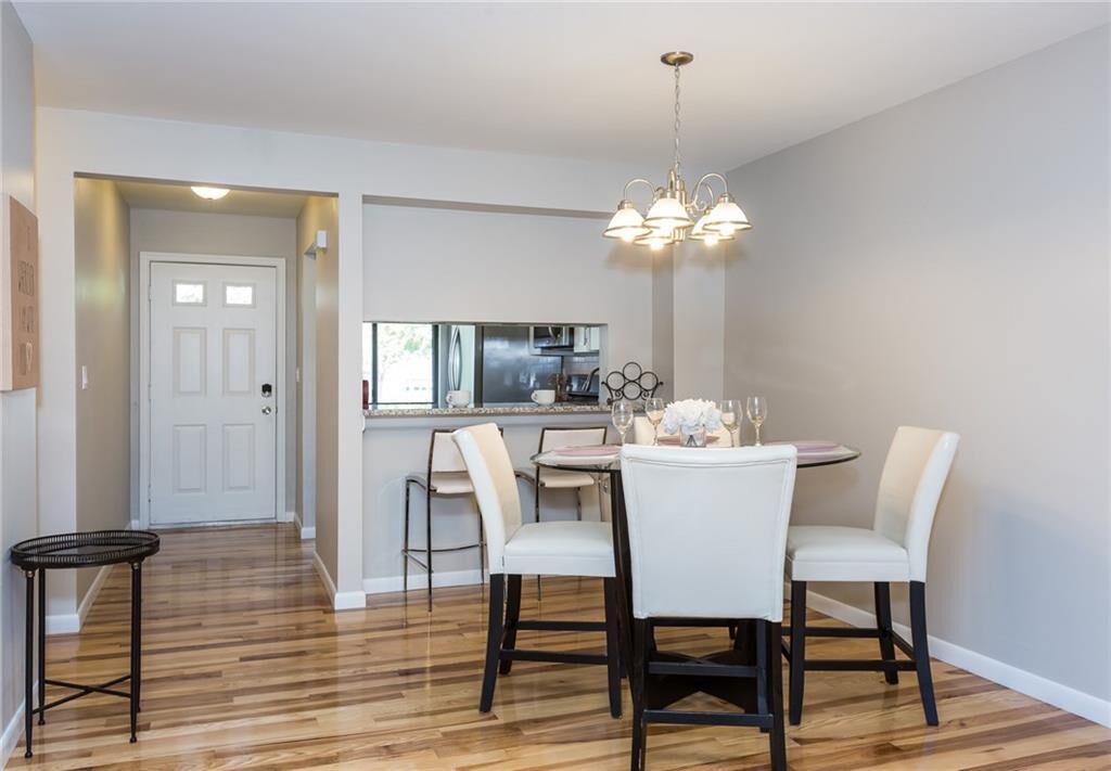 Property Photo:  8 Stream Court 8  CT 06032 