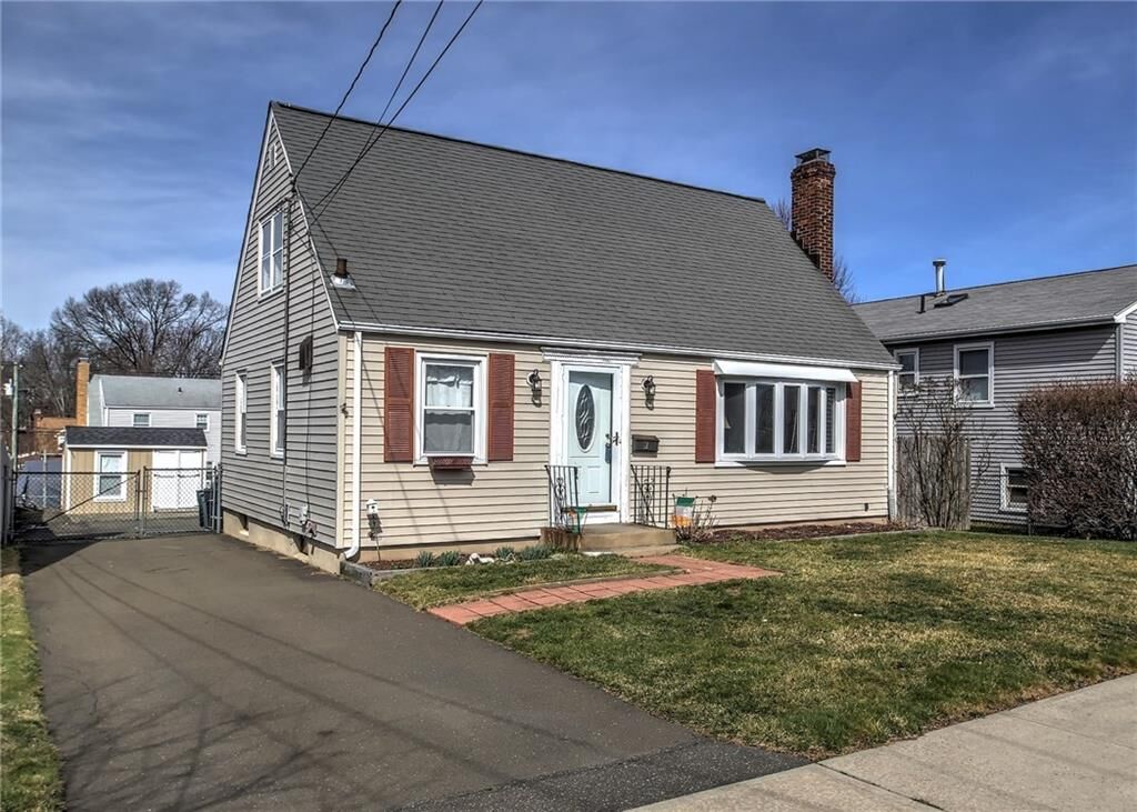 Property Photo: 71 Rockefeller Avenue CT 06516