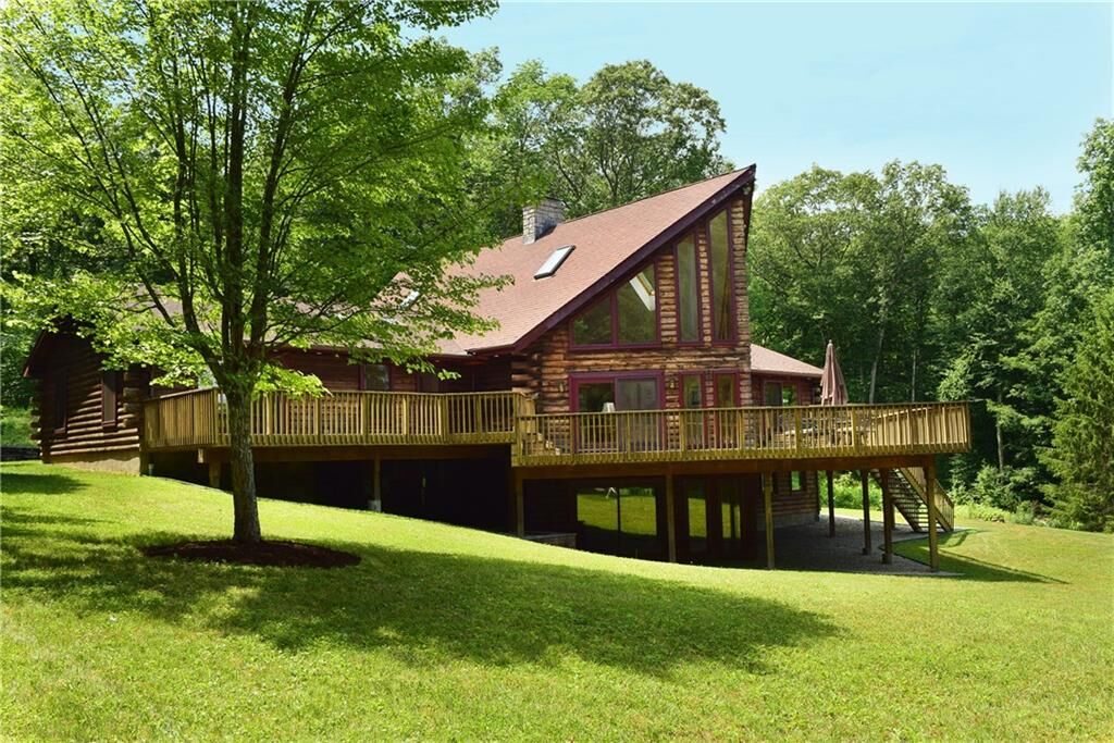 Property Photo:  31 Deer Rock Drive  CT 06231 