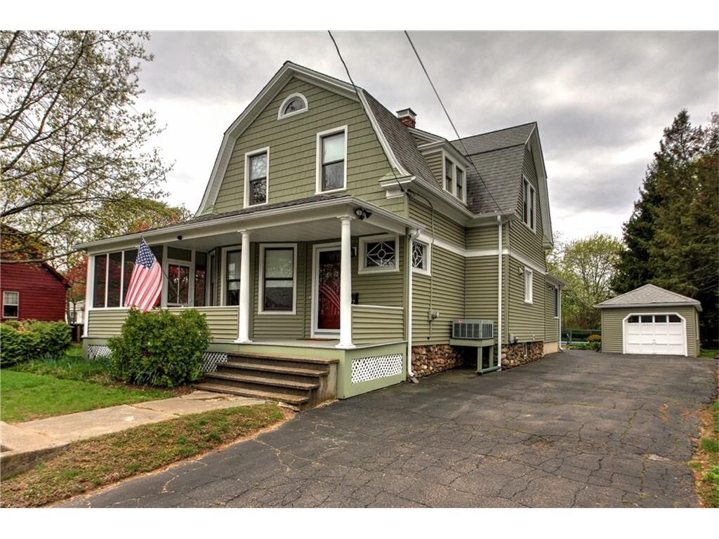 Property Photo: 182 North Street CT 06461