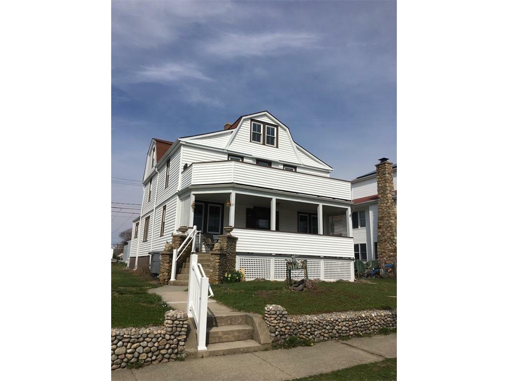 Property Photo:  19 Bayview Avenue  CT 06357 