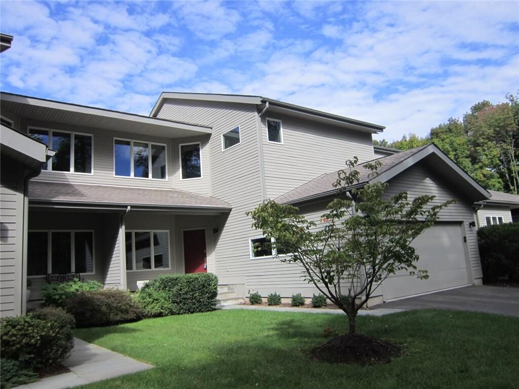 Property Photo:  2 Clearbrook 2  CT 06001 