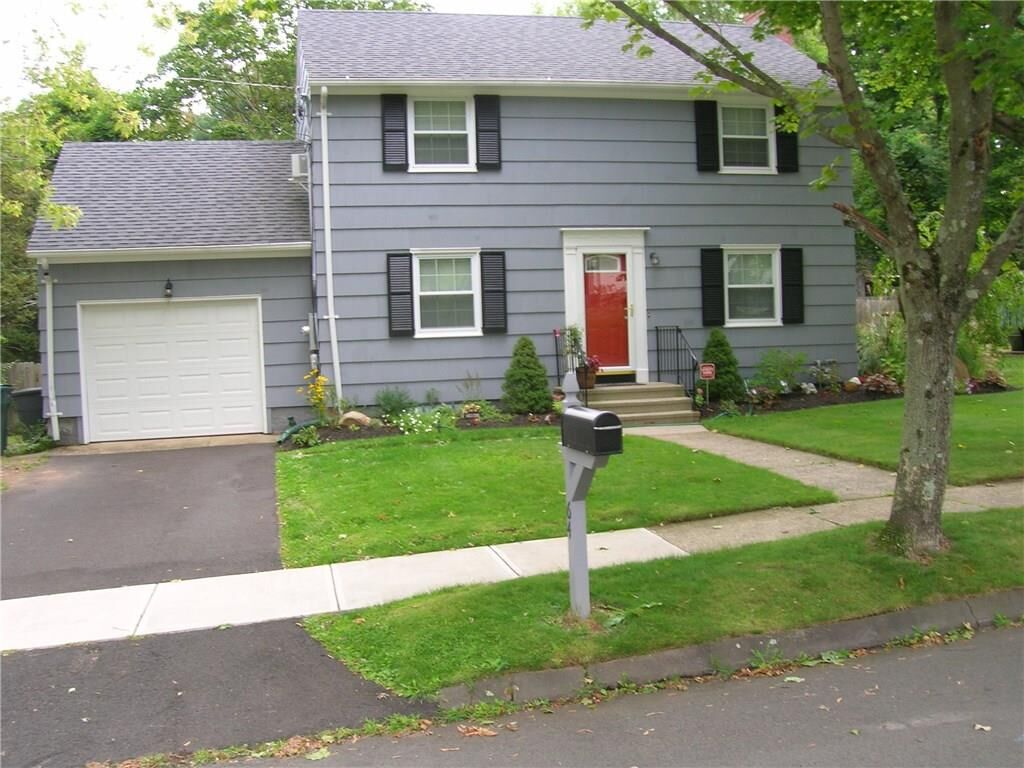 Property Photo:  64 Ingleside Drive  CT 06514 