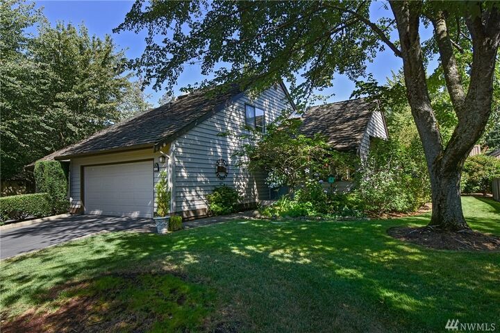 15924 NE 16th Place C-19  Bellevue WA 98008 photo