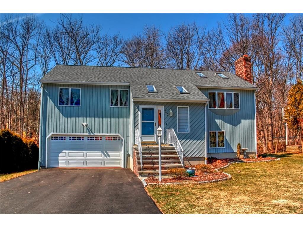 Property Photo: 23 Market Place CT 06460