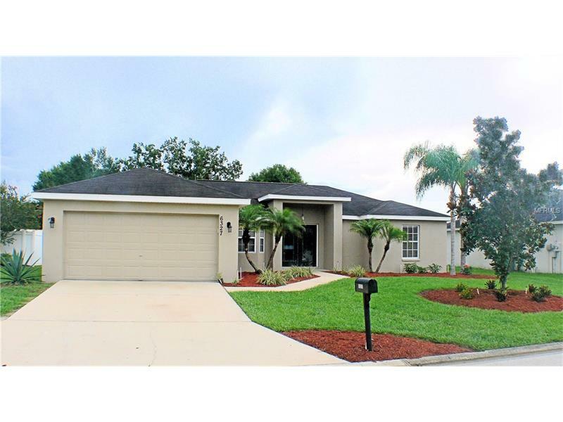 Property Photo: 6327 Hampton Pointe Cir FL 33813