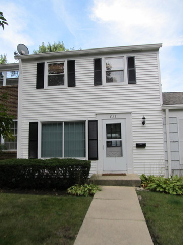 Property Photo:  828 Portland Drive 828  IL 60194 